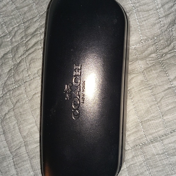 EUC Authentic Coach Sunglass 🕶 - Picture 3 of 10